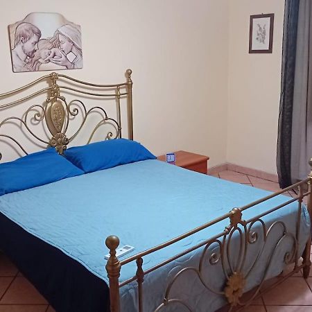 Cheap Central Room Palerme Extérieur photo